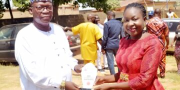 Muhammad Sabiu, Nigerian Tribune’s Northern Bureau Chief, Honoured With The 2022 AITHENTIC Best Journalist Award