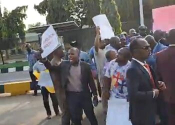 Just In:  Protest Rocks Police Headquarters Over Killings In Kogi