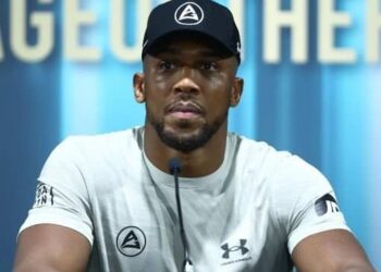 Anthony Joshua’s brilliant display beats Otto Wallin in 5 rounds