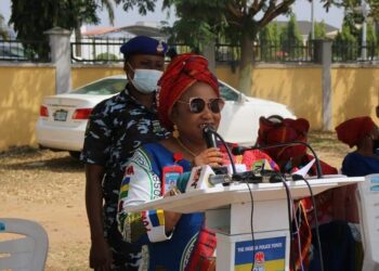 Police officers’ wives, traders protest planned demolition of POWA’s Complex