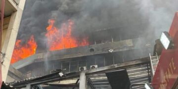 Blaze Engulfs 14-Storey Mandilas Building In Lagos