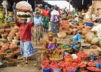 Rivers: Scores Injured As Fleeing Robbers Ram Vehicle Into Street Traders