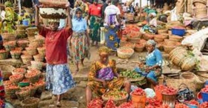 Rivers: Scores Injured As Fleeing Robbers Ram Vehicle Into Street Traders