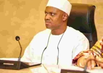 Osidi: Garlands To A Housing Soldier
