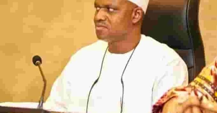 Osidi: Garlands To A Housing Soldier