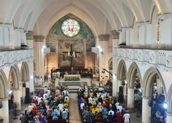 Govs Preach Love, Peace And Unity As Christians Celebrate Easter