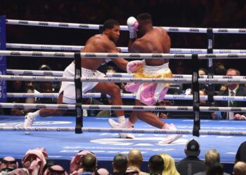 Anthony Joshua Knocks Out Francis Ngannou in Second Round