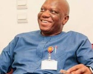 GSS Zipak Receives 200,000 From Senator Katung Aide