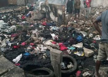 Fire razes 200 shops in C’River