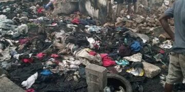 Fire razes 200 shops in C’River