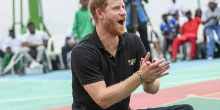 Prince Harry plays volleyball with veterans in Abuja