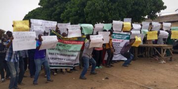 IPPIS: DICON Workers Protest Unfair Treatment, Demand Payment of Minimum Wage