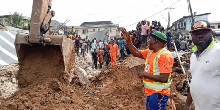 1 dead, 5 rescued as mosque collapses in Lagos