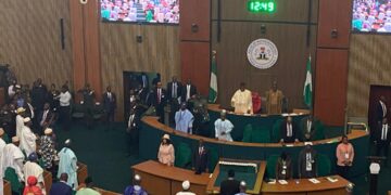 Tinubu arrives n’assembly to tune of reintroduced national anthem