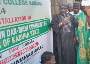Rep. inaugurates 250 solar-powered street lights in Kaduna