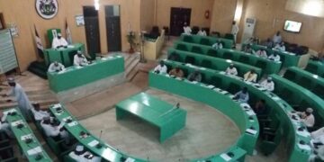 BREAKING: Kano assembly scraps new emirates created by Ganduje
