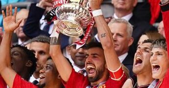 Manchester United  claim shock victory over Manchester City in FA Cup final