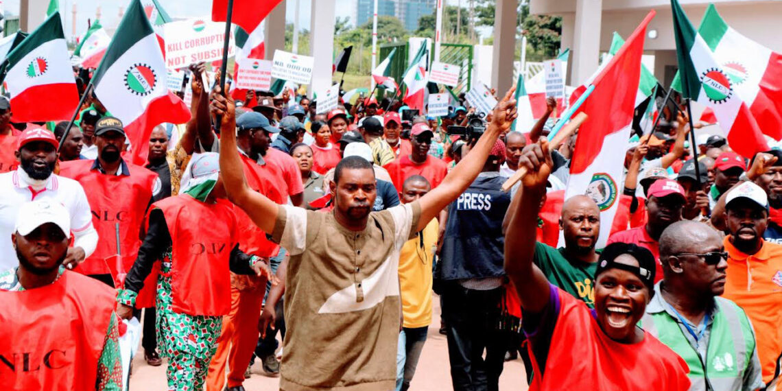 Strike successful in  Kano as federal, state secretariats empty, banks comply