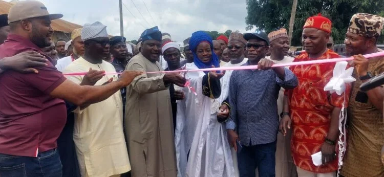 AMAC Chairman flag-off cconstruction, rehabilitation of Waru/Yimitu township road