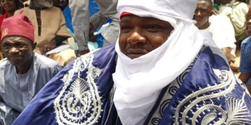 Ere Koro turban Kagarko LG chair as Sarkin Yaki