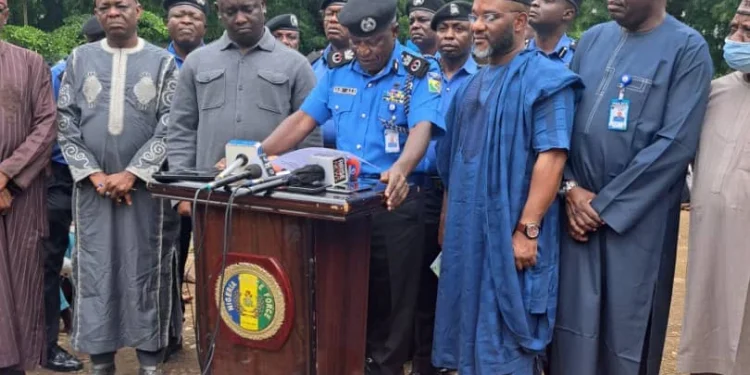 Kaduna: Police nab 985 phone snatchers, 143 kidnap, robbery suspects