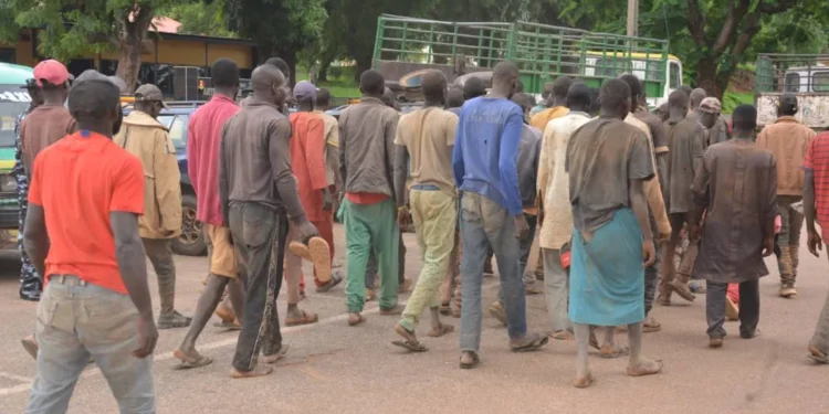 Troops nab 47 suspected rail track vandals in Kaduna