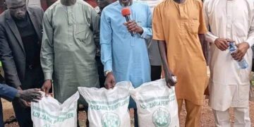 Kaduna: Rep. Member Flags Off Distribution Of 10,000 bags Of Fertilizer To Constituents