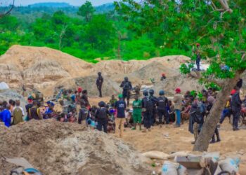 FG shuts down illegal gold mine in kogi