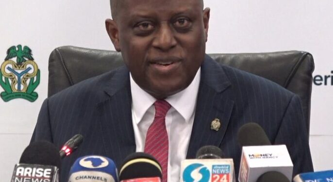 CBN offers $876m to fx markets, pledges more liquidity support