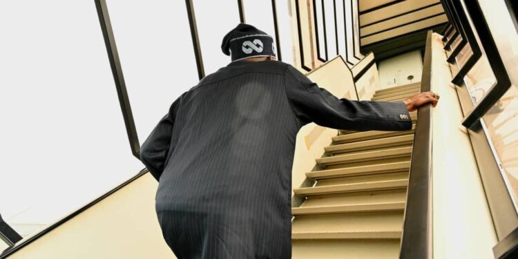 Tinubu Flies to France in New Presidential Plane