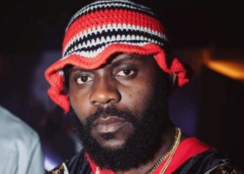 Odumodublvck Reacts Angrily To Being Called a ‘Woman Abuser’ B X User