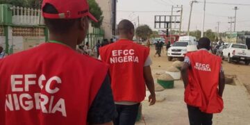 EFCC quizzes fake staff arrested by DSS