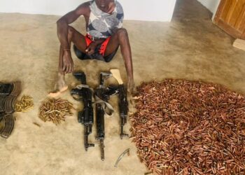 Police arrest notorious gunrunner, recover 20 fabricated AK-47