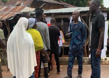 Voters defy rain to vote in Edo governorship election