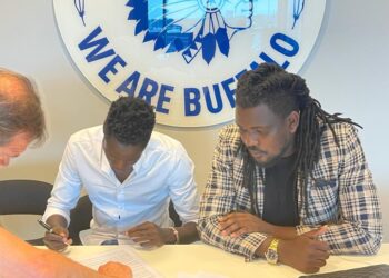 Former Nigerian Midfielder Urges NFF to Appoint Eguavoen as Eagles’ Head Coach