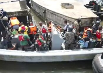 Navy task team foils attack on Port Harcourt – Bonny sea route … rescues travelers, including children, infants