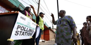 Edo: Voters protest non-arrival of INEC officials, materials