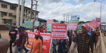 Edo Governorship Election: PDP Leaders Stage Protest Outside INEC Office in Benin