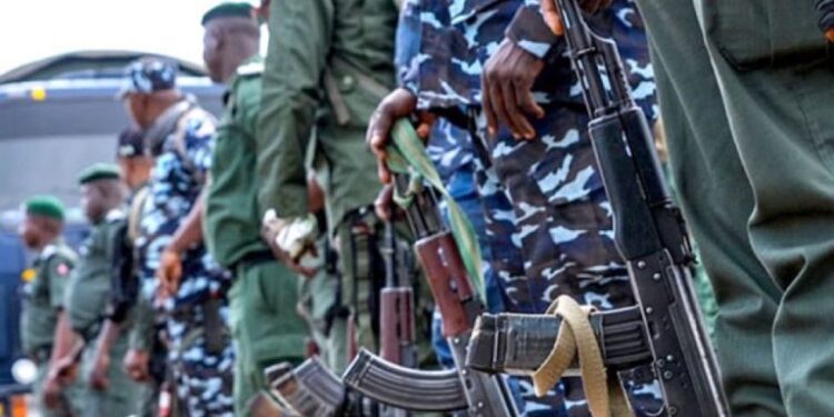 NSA accuses policemen, soldiers of selling weapons to bandits, terrorists
