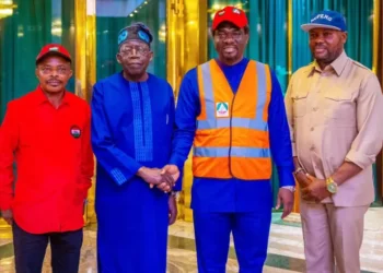 FG meets with Labour leaders over petrol price hike