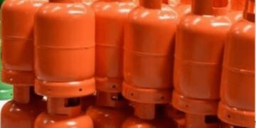 Nigerian Govt halts VAT on diesel, cooking gas to woo investors