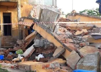 2 killed as school fence collapses in Lagos
