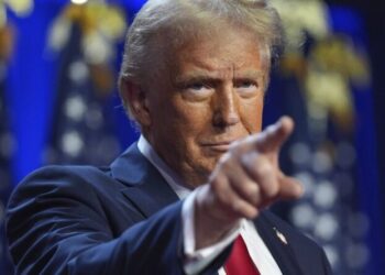 Trump vows to impose tariffs on China, Mexico, Canada