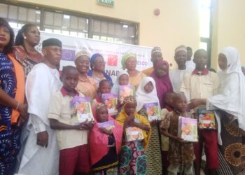 Foundation Aids Abuja Fire Victims, Awards Scholarships To 20 Students