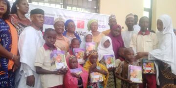 Foundation Aids Abuja Fire Victims, Awards Scholarships To 20 Students