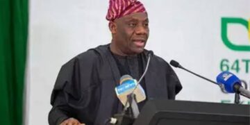 FG dissolves Nnamdi Azikiwe University’s Governing Council, sacks VC, Registrar