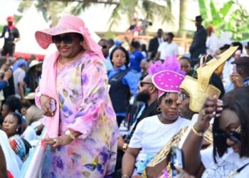Aisha Buhari, governors grace 2024 Calabar Carnival