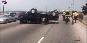LASTMA rescues newlywed, others on Third Mainland Bridge accident