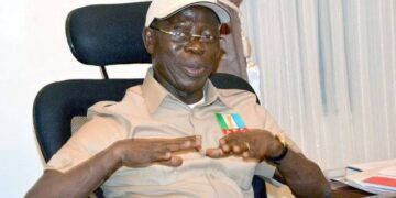 Christmas: Oshiomhole distributes 11,000 bags of rice to constituents