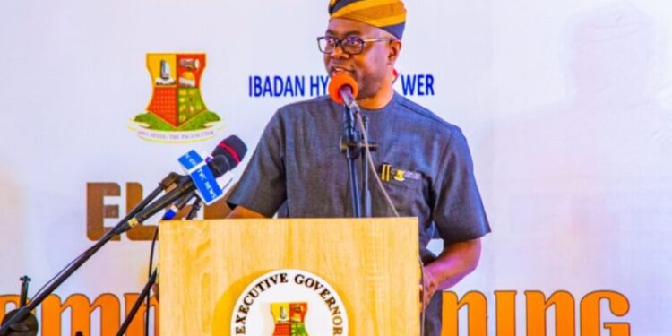 Makinde swears-in 48 Permanent Secretaries, tasks them on better performance